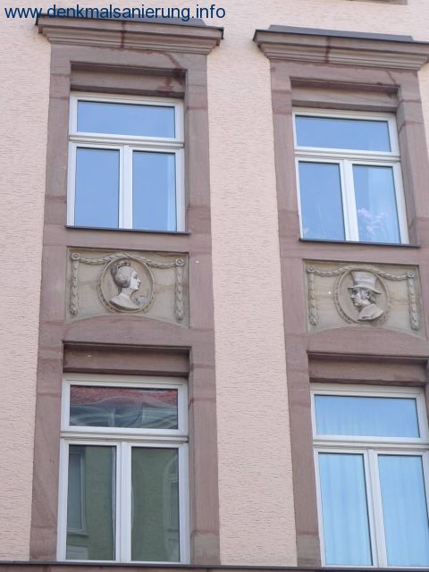Schöne Fassaden-Elemente (Nord-Ansicht)